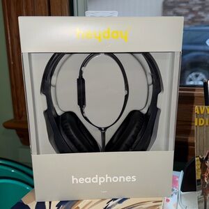 Heyday Wired On-Ear Headphones - Black